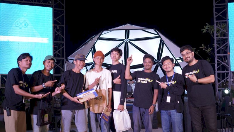 Penampilan Musisi Lokal Makassar Tutup Ja & Joy