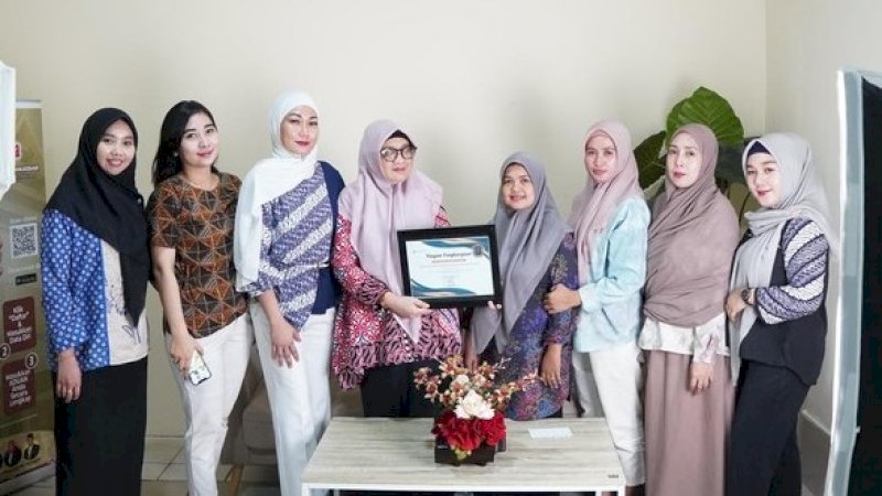 Sekretariat DPRD Makassar Raih Penghargaan dari Badan Pusat Statistik