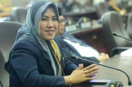 Fatma Wahyuddin Minta Orang Tua Awasi Penggunaan HP untuk Anak-anak