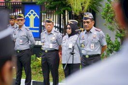 Hari Pertama Kerja di Tahun 2024, Kakanwil Kemenkumham Sulsel; Ucapkan Syukur 
