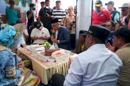 Pj Gubernur Sulsel Jadi Saksi Pernikahan Unik di HAB Kemenag Ke-78