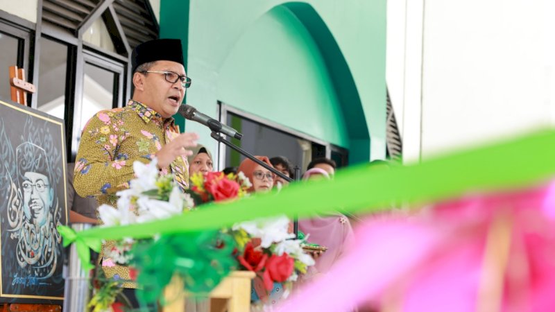 Wali Kota Makassar, Mohammad Ramdhan Pomanto, saat menghadiri peringatan milad ke-28 tahun Masjid Al-Markaz Al-Islami, Jalan Masjid Raya, Makassar, Kamis (11/1/2024).