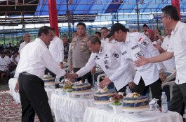 Berkunjung ke Kabupaten Wajo, Andi Amran Sulaiman Bakal Bantu Percetakan Sawah di Wajo