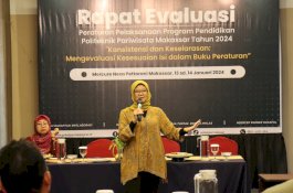 Poltekpar Makassar Gelar Rapat Evaluasi Peraturan Pelaksanaan Program Pendidikan