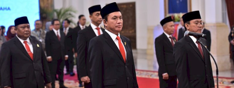 Presiden Jokowi Melantik Sembilan Anggota KPPU