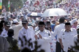 Disambut Ratusan Masyarakat, Duo Amran Resmikan Jembatan Soreang Lopie