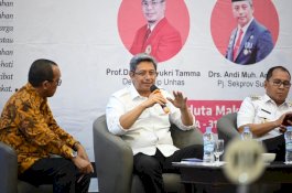 Bedah Buku Prof. Aminuddin Ilmar, Pj Sekda Sulsel: Referensi Wajib Pemimpin