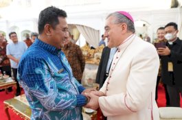 Jamu Dubes Vatikan, Pj Gubernur Sulsel Tekankan Keterbukaan terhadap Semua Agama