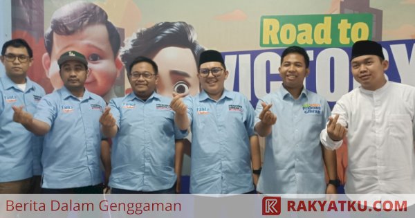 Menutup Masa Kampanye, Tim Fanta Prabowo-Gibran Bagi-Bagi Bunga dan Susu Gratis