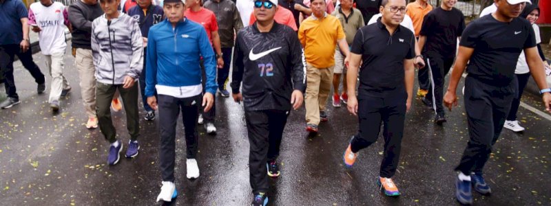 Cooling Down Jelang Pemilu 2024, Pj Gubernur Sulsel Inisiasi Jalan Sehat dan Bakti Sosial di Pantai Losari