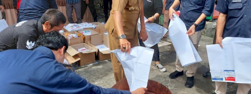 KPU Barru Musnahkan Ribuan Surat Suara Pemilu 2024 Rusak