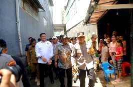 Pj Gubernur dan Kapolda Sulsel Tinjau Pencoblosan di Gowa: Lancar dan Gembira