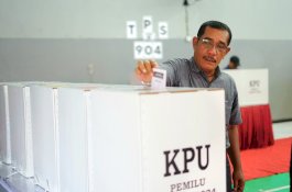 Kakanwil Bersama Para Kadiv Ikut Nyoblos di TPS 904 Lapas Makassar