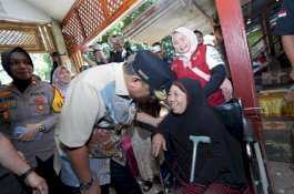Pantau TPS, Pj Gubernur Sulsel Pastikan Pemilu Lancar bagi Penyandang Disabilitas