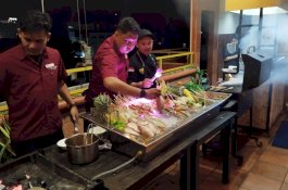 Nikmati BBQ hanya Rp129 Ribu (All You Can Eat) Best Western Plus Makassar Beach, Beli 10 Gratis 1