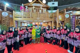 Dekranasda Gowa Pamerkan Sarung Sutera Cura' Labba di Inacraft 2024