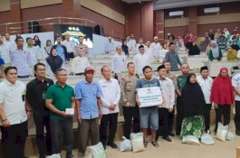 Baznas Salurkan Paket Ramadan ke Mustahik, Pemkot Parepare Apresiasi