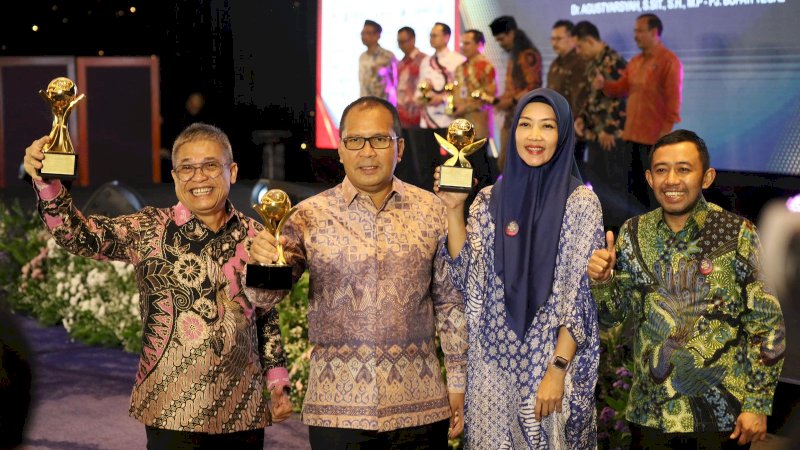 PDAM Makassar Raih Predikat Bintang 4, Beni Iskandar Dinobatkan Top CEO 2024
