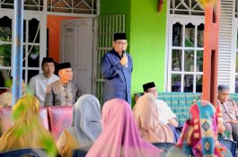 Penjabat Bupati Wajo Safari Ramadhan di Kecamatan Bola