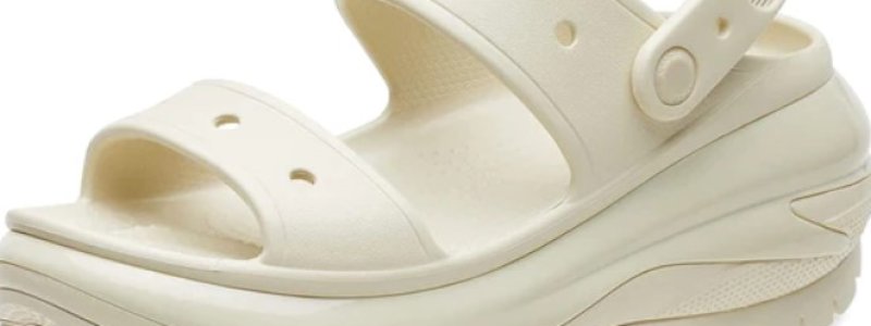 Rekomendasi Sandal Crocs yang Bisa Bikin Gaya Anda Makin Keren