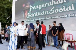 Hadiri Buka Puasa Akbar dan Peringatan Malam Nuzulul Qur'an, Sofha Marwah Bahtiar Serahkan Sejumlah Bantuan