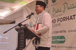 Kultum Dokter Bedah Warnai Bukber KAHMI Makassar