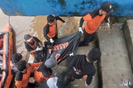 Jenazah Pria Ditemukan Mengapung di Sungai Pangkajene Pangkep