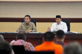 Kunker Komisi V DPR RI, Pj Gubernur Bahtiar Perlihatkan Peta Administrasi Baru Sulsel