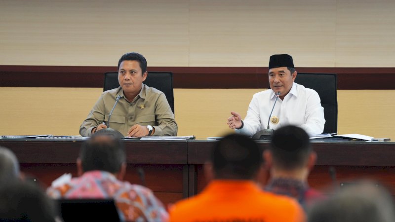 Kunker Komisi V DPR RI, Pj Gubernur Bahtiar Perlihatkan Peta Administrasi Baru Sulsel