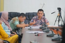 Kabag Humas Protokol DPRD Makassar Rakor dengan Laskar Pelangi