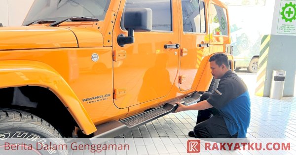 Lengkapi Kenyamanan Pengguna Jeep, Kalla Kars sediakan Electric Foot Step