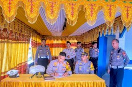 Pastikan Keamanan Pemudik, Kapolres Wajo Cek Kesiapan Posko Dalam Rangka Hari Raya Idul Fitri 2024