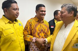 Diusung Partai Golkar di Pilkada Bantaeng, Airlangga Hartarto Minta Uji Terus Dekatkan Diri ke Masyarakat