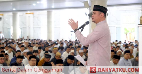 Bupati Gowa Salat Idulfitri di Masjid Agung Syekh Yusuf