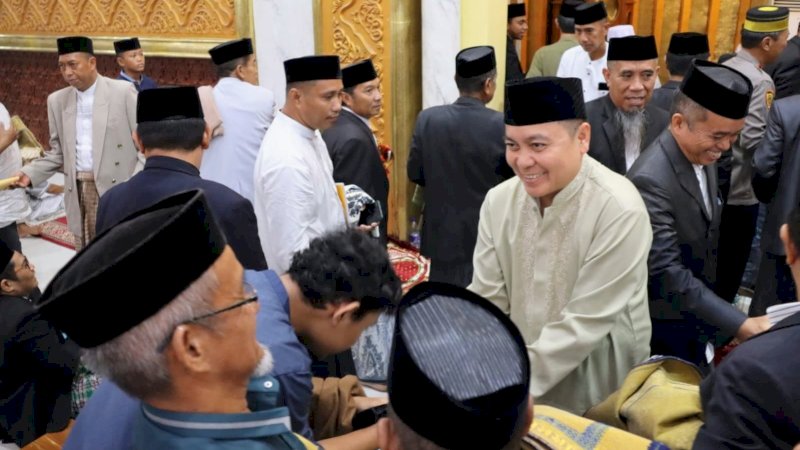 Penjabat Bupati Wajo Shalat Ied di Masjid Ummul Qura