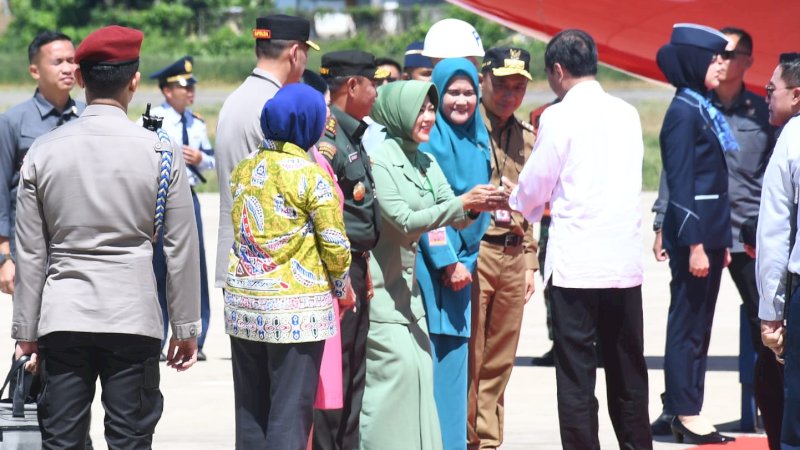 Presiden Jokowi Dodo tiba di Sulawesi Barat 