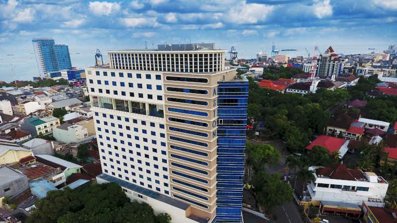 Hotel Aston Makassar berlokasi di jalan Sultan Hasanuddin Makassar