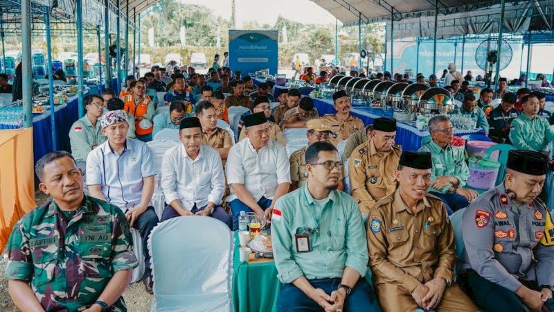 PT Vale IGP Morowali halalbihalal bersama para pemangku kebijakan atau stakeholders setempat, Selasa (30/4/2024), di Port Bahomotefe, Bungku Timur, Morowali. (Foto: PT Vale Indonesia)