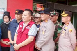 Tinjau Lokasi Banjir, Pj. Bupati Wajo Tetapkan Tanggap Darurat Bencana Banjir dan Tanah Longsor