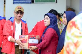 Peduli Kemanusiaan, Beni Iskandar Terjun Langsung ke Lokasi Bencana antarkan 9 Unit Armada Mobil Tangki.