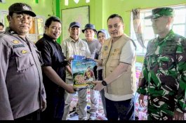 Pj Bupati Andi Bataralifu Serahkan Bantuan 2,5 Ton Beras Untuk Korban Bencana Banjir
