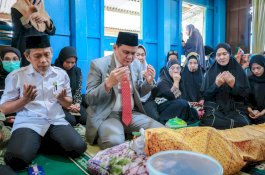 Duka Mendalam Pemkab Barru, Bupati Lepas Jenazah Almarhum Kadis Dukcapil