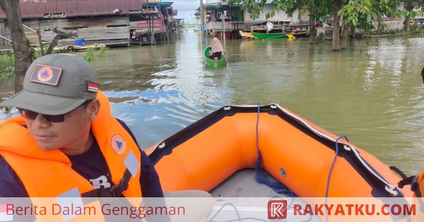 Danpos Basarnas Bone dan Kalaksa BPBD Wajo Pantau Dampak Banjir di Pesisir Danau Tempe