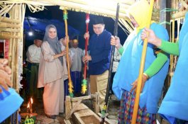 Panen Melimpah, Mappadendang Desa Binuang Digelar Meriah dengan Dukungan Bupati Barru