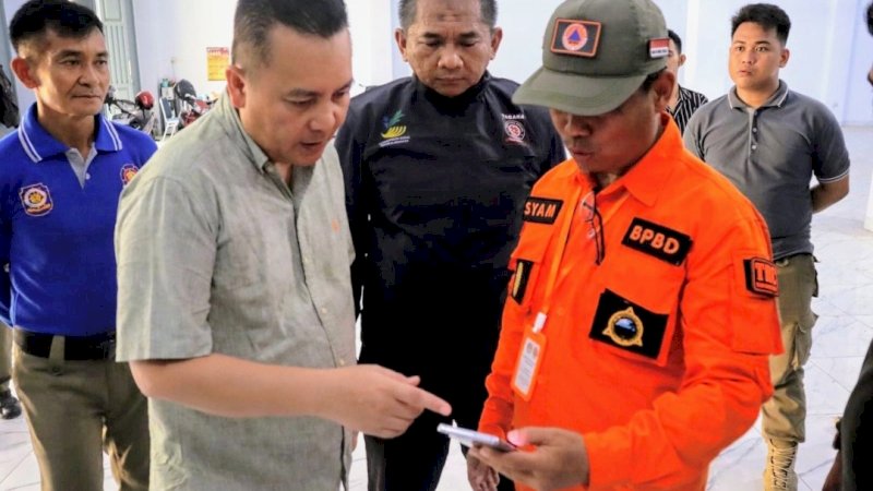 Banjir Belum Surut, Pemkab Wajo Terus Salurkan Bantuan 