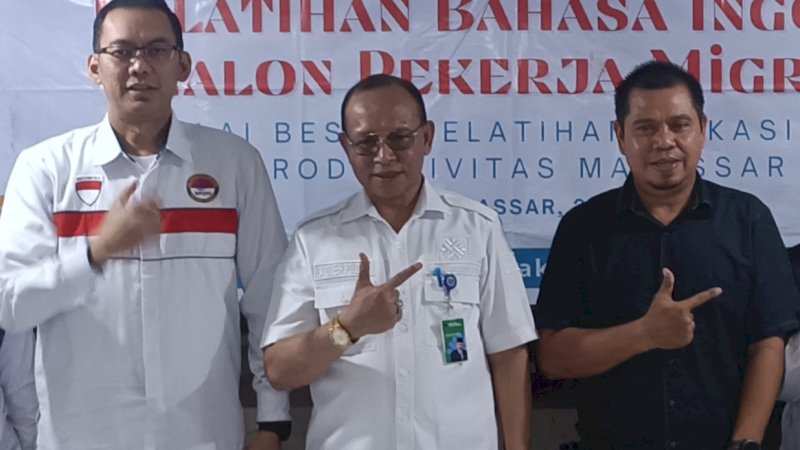 (ki-kan) Kepala BP2MI, Dharma Saputra , Kepala BBPVP Makassar Dr. Laode Haji Polondu, Kepala Cabang PT Timur Raya Jaya Lestari (TRJL), Muh Nancha Pattanang