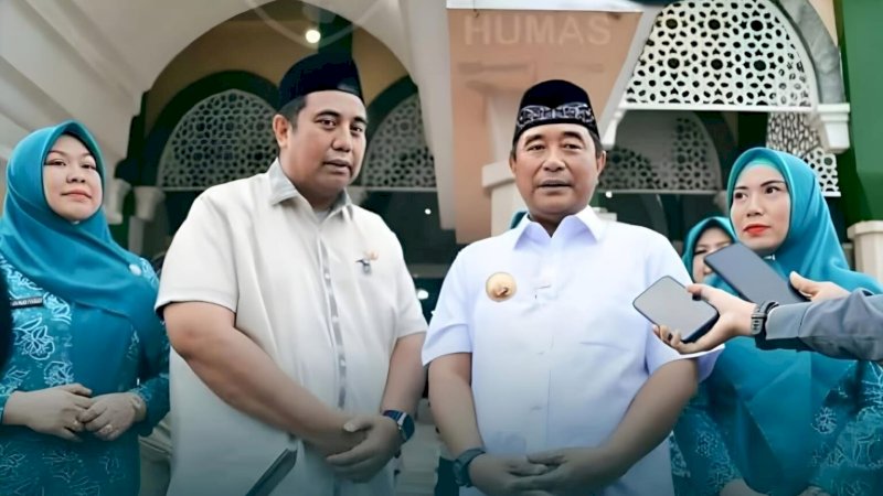 Bupati Maros Chaidir Syam Dampingi Pj Gubernur Sulsel Bahtiar Pantau Pasar Murah