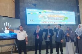 Dinas pendidikan Kota Makassar Apresiasi Terobosan SIT Darul Fikri Makassar Gagas Program Riset Buat Siswa
