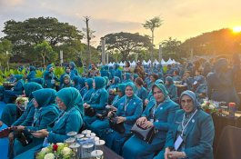 Hadiri Puncak HKG PKK Ke-52, Wakil Ketua TP PKK Gowa Apresiasi Kerjasama Kader