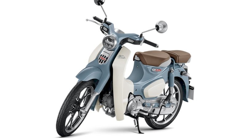 PT Astra Honda Motor (AHM) memperkenalkan warna Pearl Cadet Gray, memperkaya tampilan klasik sekaligus memperkuat karakter premium retro untuk pencintanya yang ingin tampil beda dan orisinal.